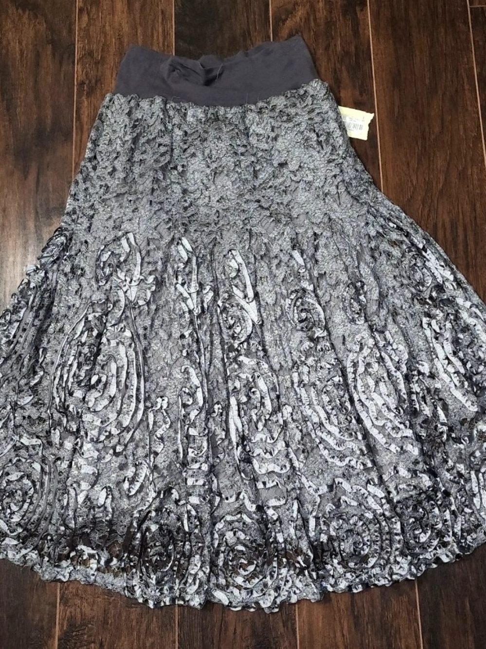 Reba Women’s Gray Textured Lace Midi Skirt
